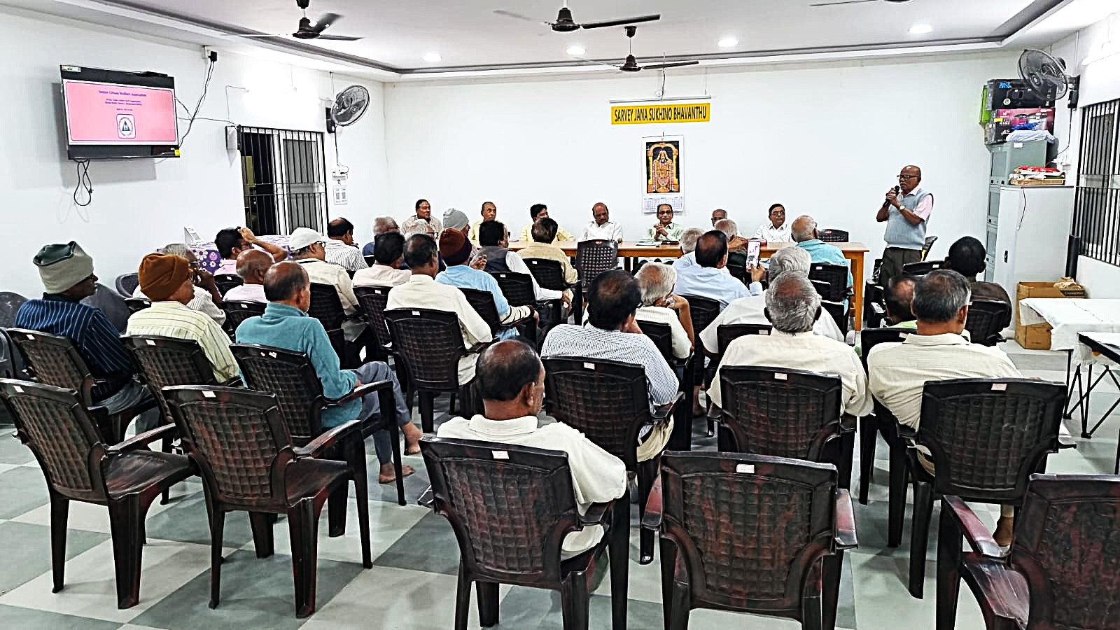 9 Participants in the 40th meeting and Vadlamani Murty Garu sharing his views.jpeg